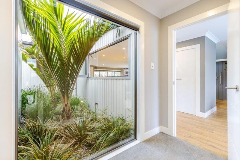 Summer Holiday 4 Bedrooms House In Hamilton With Pool And Spa Bagian luar foto