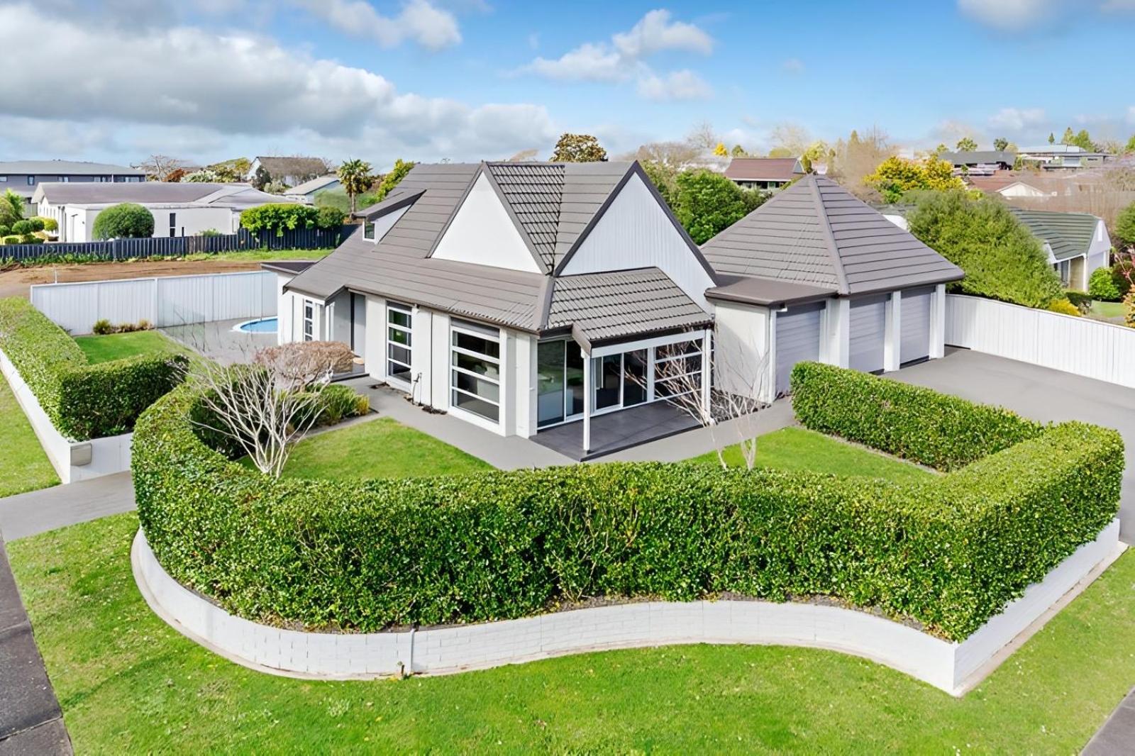 Summer Holiday 4 Bedrooms House In Hamilton With Pool And Spa Bagian luar foto