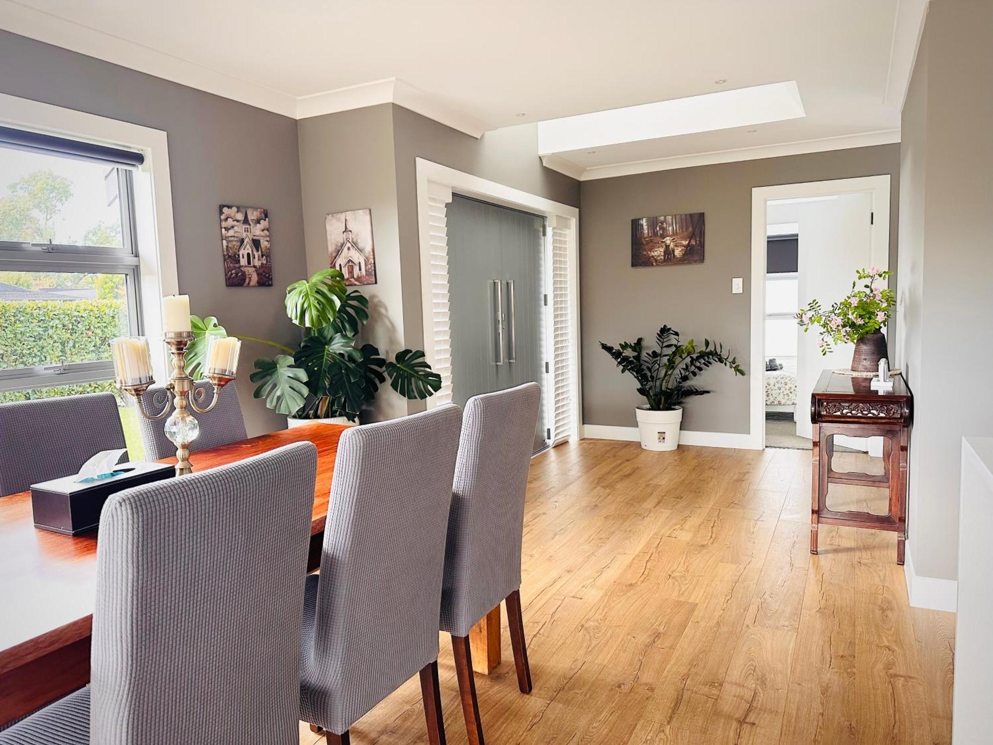 Summer Holiday 4 Bedrooms House In Hamilton With Pool And Spa Bagian luar foto